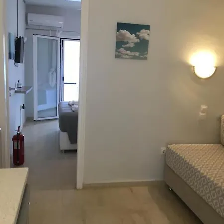 Summer Senses In Apartment *