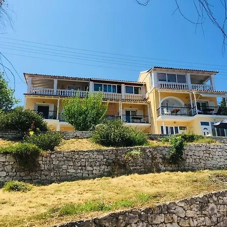 Summer Senses In * Κασσιόπη