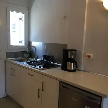 Summer Senses In Apartament