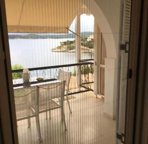 Summer Senses In Appartement