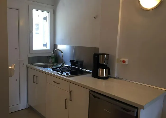 Summer Senses In Appartement